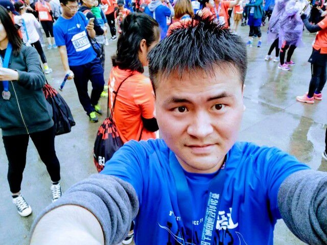 小五在跳舞的第一张照片--上海残疾人相亲网