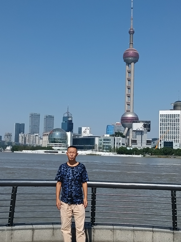 伪装浪漫的第一张照片--上海残疾人相亲网