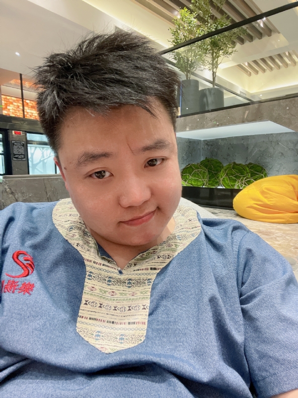 小恶魔的第二张照片--上海残疾人相亲网